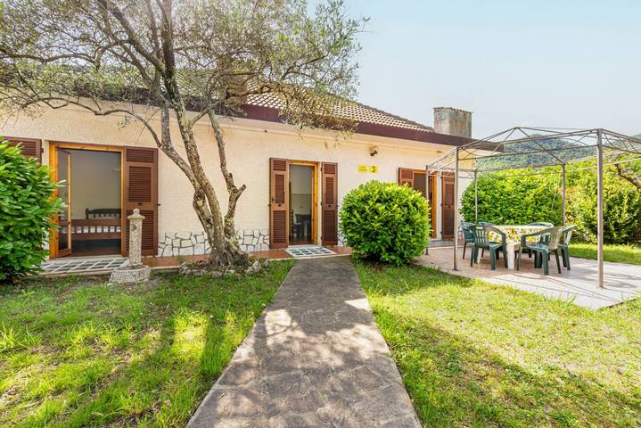 Holiday apartment for 4 people, with garden - 1