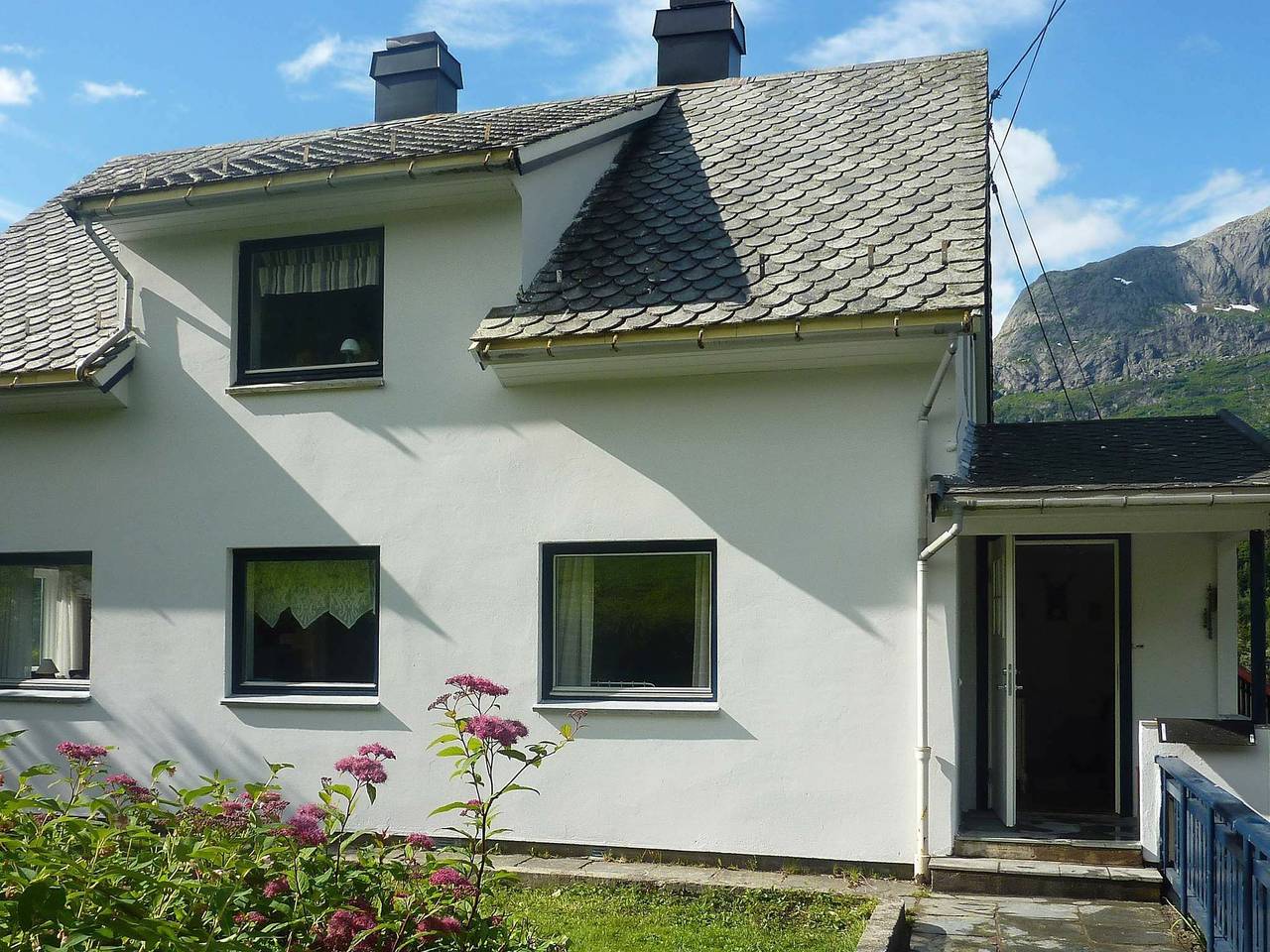 10 person holiday home in Bygstad-By Traum in Gaular