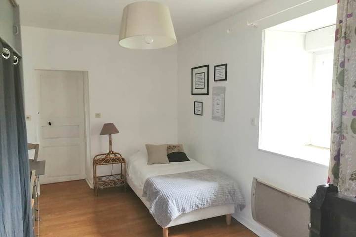 Location de vacances pour 4 personnes, avec jardin à Chantenay-Villedieu - 3