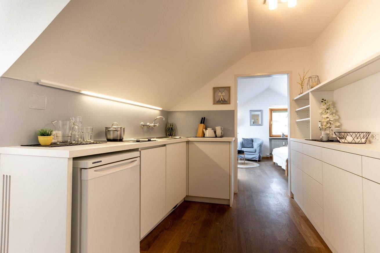 Ganze Wohnung, Central Attic mit Stadtblick + privatem Parkplatz in Bruneck, Östliche Dolomiten