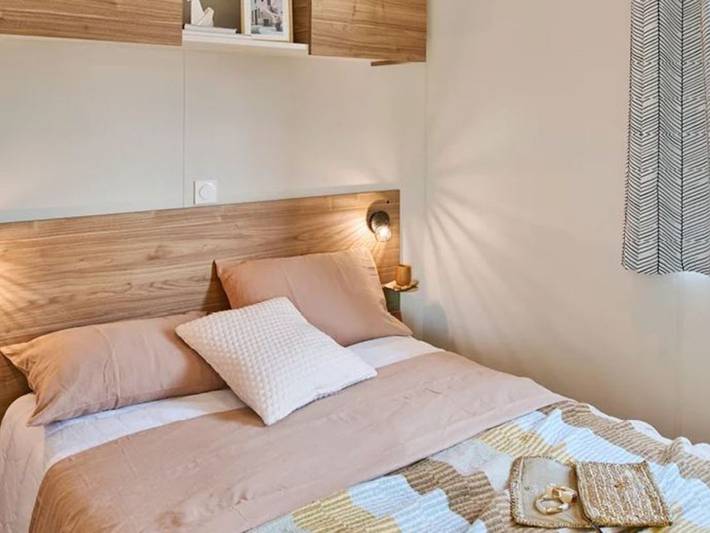 Mobil home pour 6 personnes, avec terrasse, animaux acceptés à Savignac-les-Ormeaux - 4