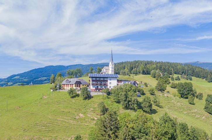 Gîte pour 2 personnes, avec jardin ainsi que sauna et vue, animaux acceptés dans Eberstein