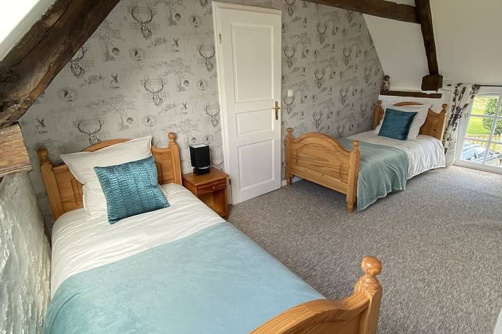 Location de vacances pour 6 personnes, avec terrasse et jardin à Gavray - 3