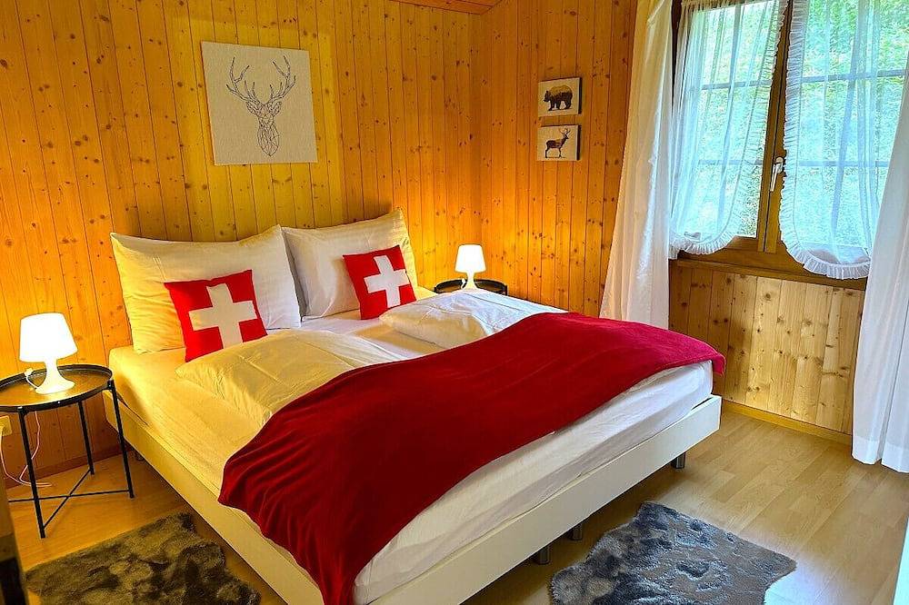 Ganze Wohnung, Swisshut Stunning Views Alps & Lake - Apart. Ringold Up in Sigriswil, Thunersee