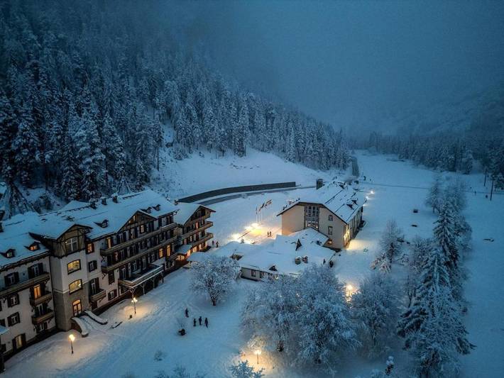 Appart’hôtel pour 6 personnes, avec jardin et jacuzzi ainsi que piscine et sauna