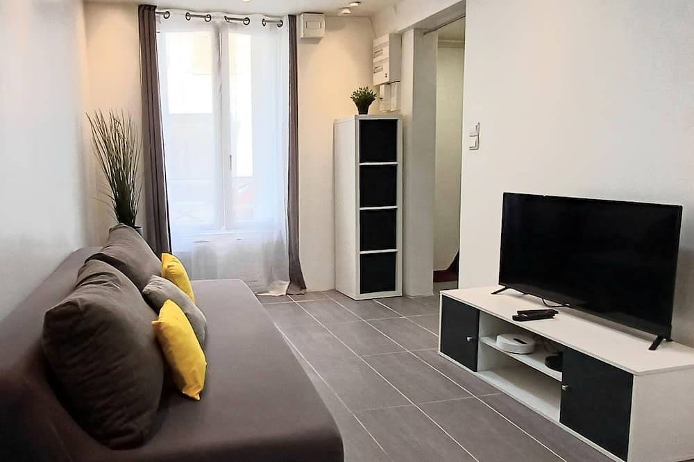Apartamento entero, Superbe Studio Centre-ville D'athis-mons à 5 Minutes de L'aéroport D'orly in Athis-Mons, Essonne