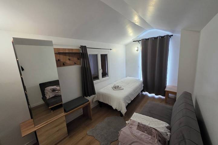 Fully equipped townhouse in Argenteuil, Val-d'Oise
