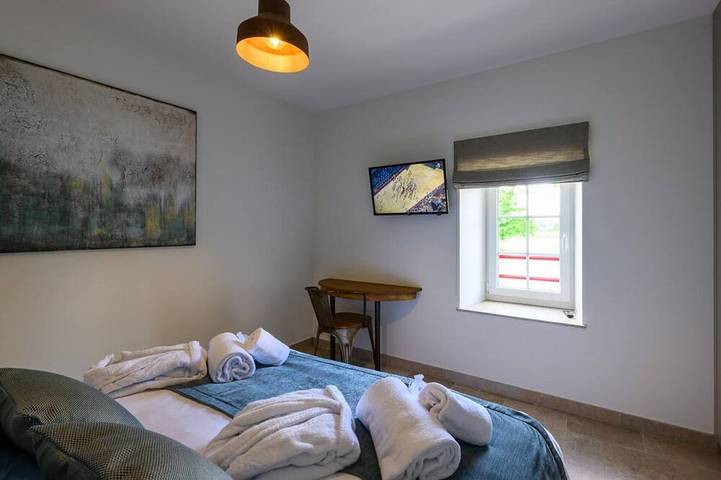 Gîte pour 8 personnes, avec jardin ainsi que sauna et jacuzzi à Saint-Sauveur-le-Vicomte - 4