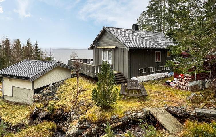 Ferienhaus für 8 Personen, mit Garten und Terrasse, kinderfreundlich in Molde