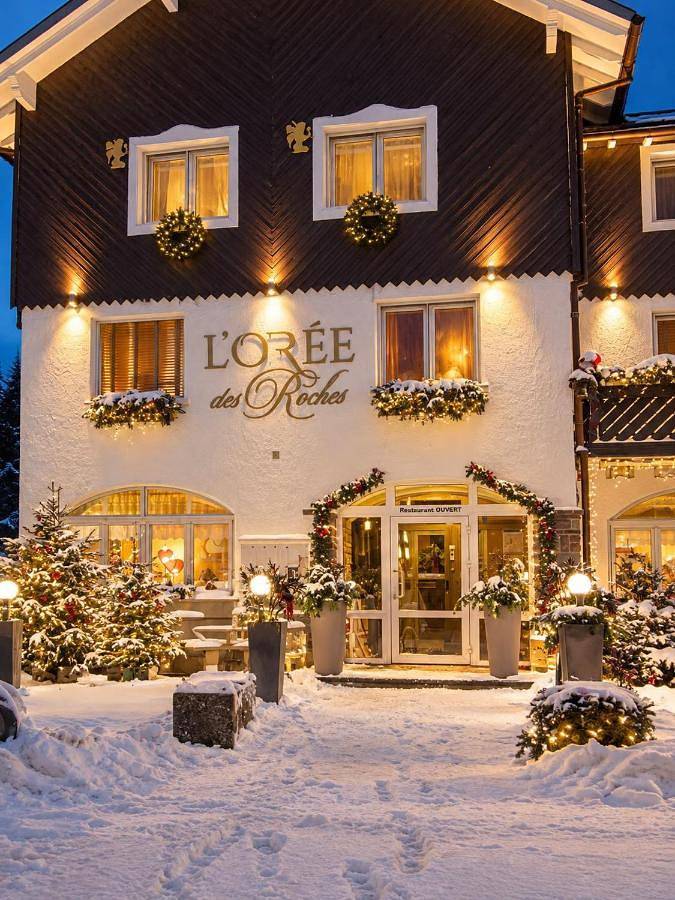 Hôtel pour 6 personnes, avec Terrasse ainsi que Jardin et Vue à Saales