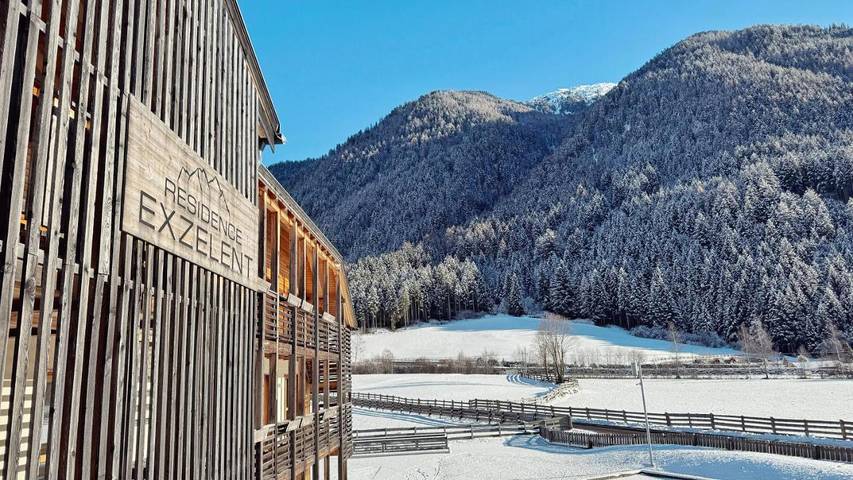 Ferienhaus für 6 Personen, mit Ausblick und Garten sowie Sauna und Terrasse
