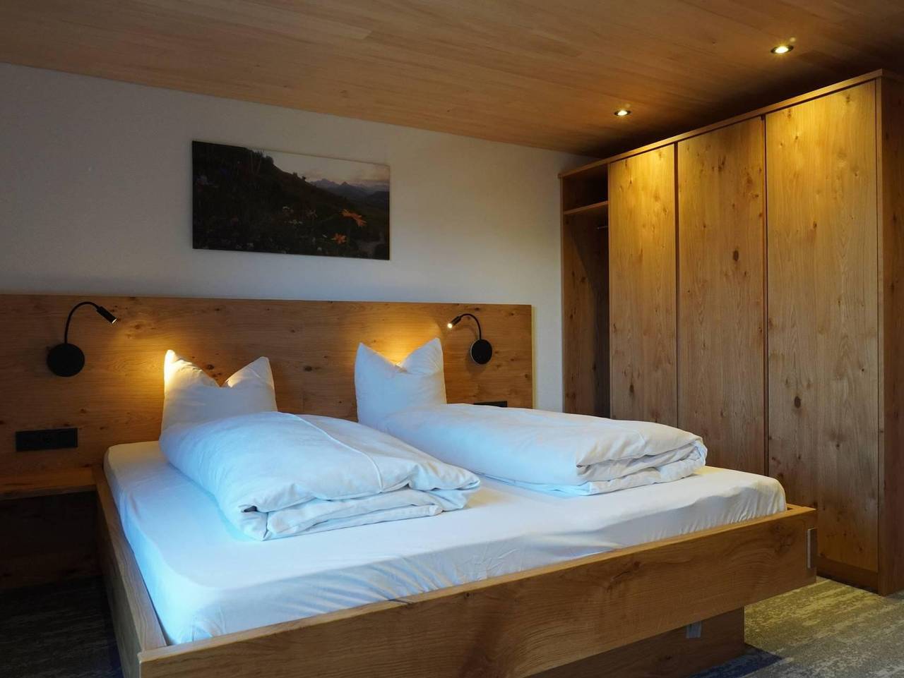 Pension Edelweiss Bischof Kg - Doppelzimmer mit Balkon in Damüls, Bregenzerwald