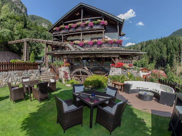 Hotel für 3 Personen, mit Ausblick und Garten - 1