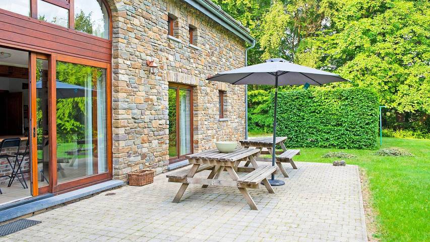 Location de vacances pour 24 personnes, avec sauna et jardin à Malmedy - 4