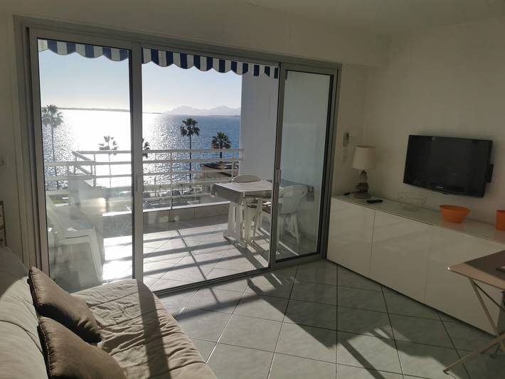 Location de vacances pour 2 personnes, avec balcon dans Plage de Juan-les-Pins - 2
