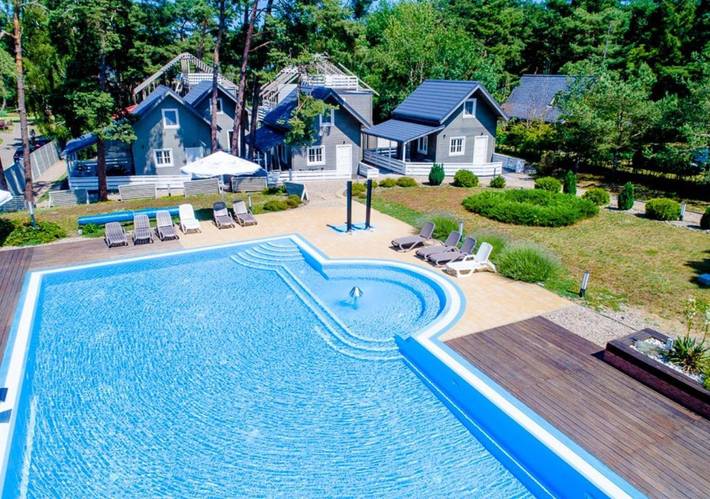 Ferienanlage für 2 Personen, mit Whirlpool und Terrasse sowie Garten und Pool in Polnische Ostsee