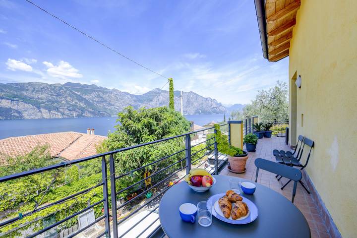 Ferienwohnung für 4 Personen, mit Seeblick und Terrasse - 1