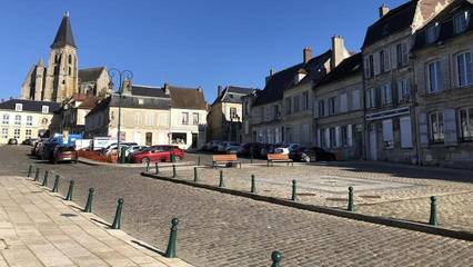 Gîte pour 2 personnes, avec jardin et vue à Clermont (Oise)