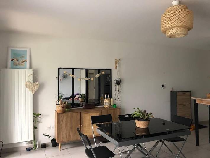 Gîte pour 2 personnes, avec jardin ainsi que vue et terrasse à Voreppe - 2