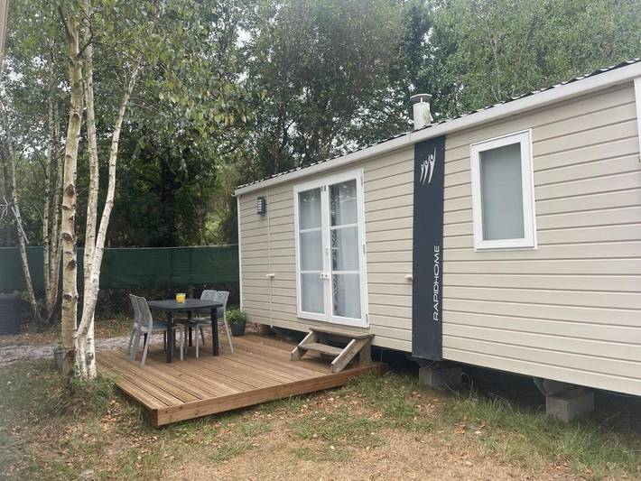 Camping pour 4 personnes, avec vue et jardin