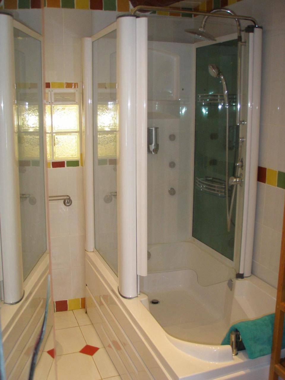 Chambres d'Hotes La Grange au Negre in Alba-la-Romaine, Privas (arrondissement)