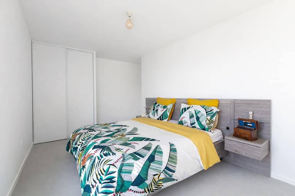 Entire apartment, Calm Luxury 10 Min Center Paris. Free Parking in Vitry-sur-Seine, Val-de-Marne