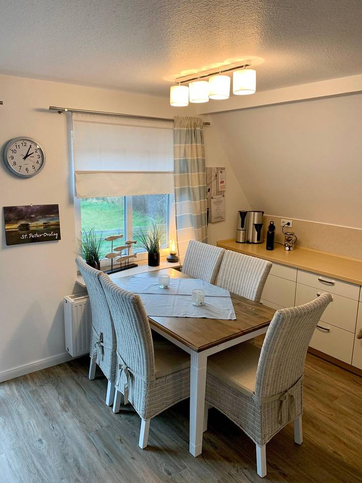 Ganze Ferienwohnung, Haus Deckstein - Ferienwohnung Og in St. Peter-Bad, St. Peter-Ording