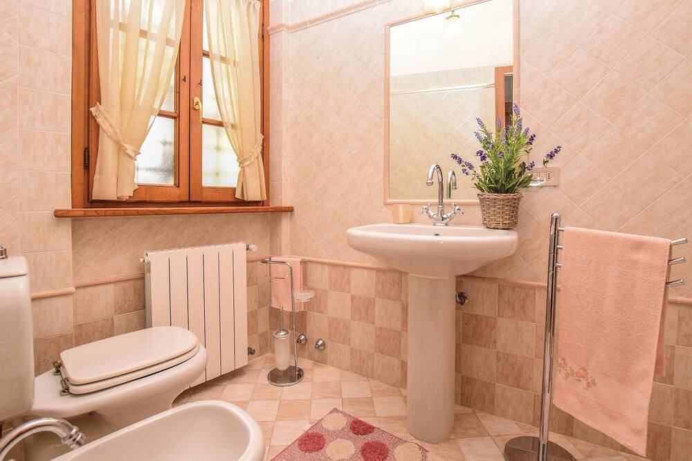Lovely home in Camaiore -Lu- in Camaiore (Toscana), Riviera Toscana