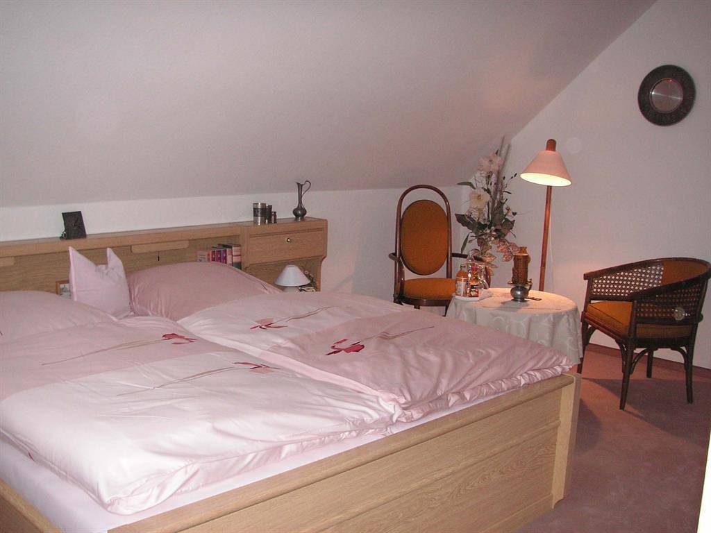 Ganze Ferienwohnung, Appartement/Fewo, Dusche, Wc, 2 Schlafräume in Winsen (Aller), Aller-Leine-Tal