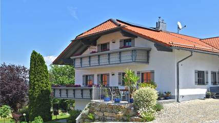 Ferienwohnung für 5 Personen, mit Whirlpool und Terrasse sowie Garten in Waldkirchen