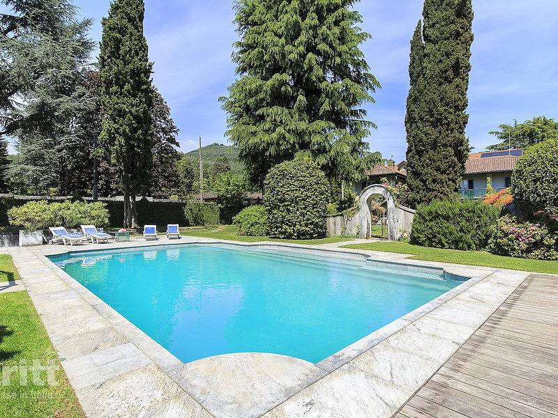 Tritt — Authentisches Ferienhaus für 8 Personen mit Pool in Lesa am Lago Maggiore in Lesa, Lago Maggiore (Piemont)