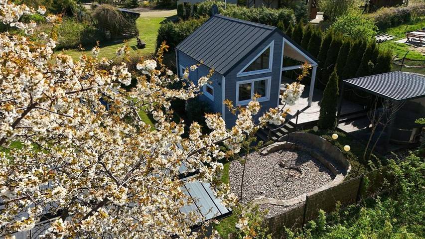Ferienhaus für 6 Personen, mit Ausblick und Sauna sowie Garten