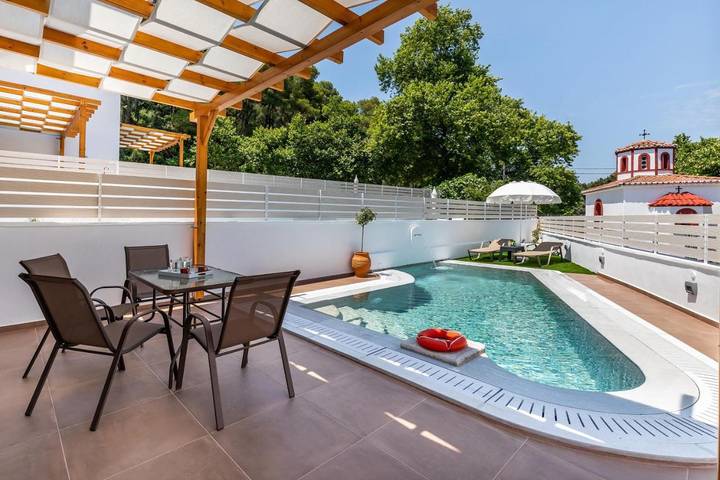 Villa pour 6 personnes, avec piscine ainsi que vue et jardin dans Skopelos - 3