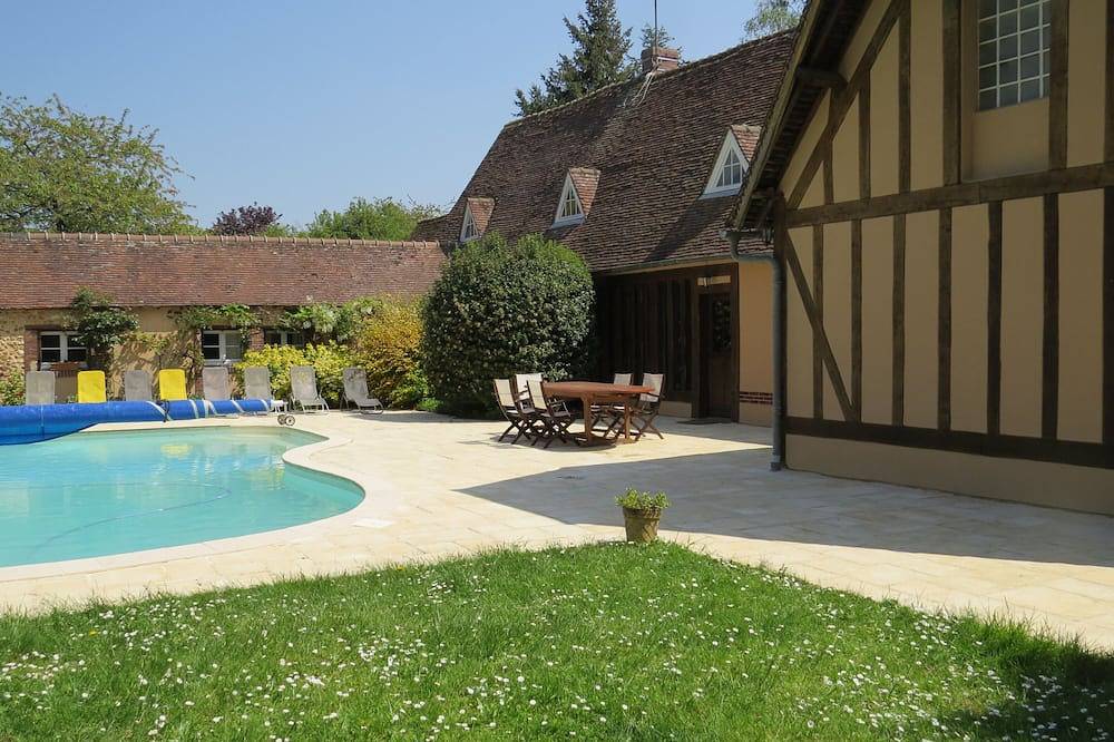 Maison de vacances normande avec piscine à 12km de Verneuil sur avre in Buis-sur-Damville, Région d'Évreux