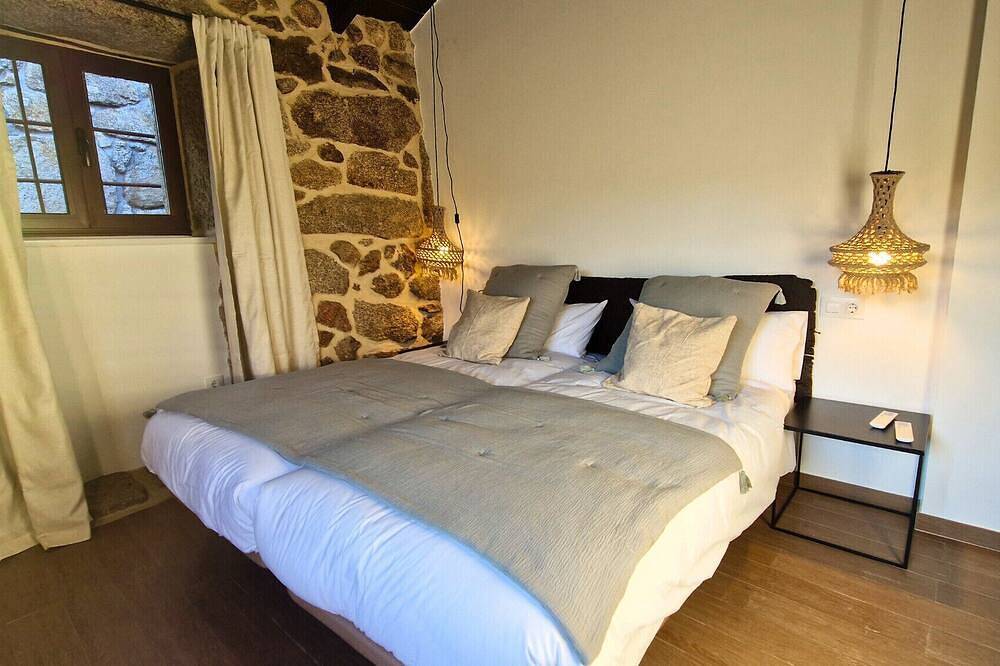 Yourhouse O Canton villa in Muíños, Ourense Region