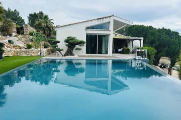 Location de vacances pour 9 personnes, avec jacuzzi et jardin à Caveirac