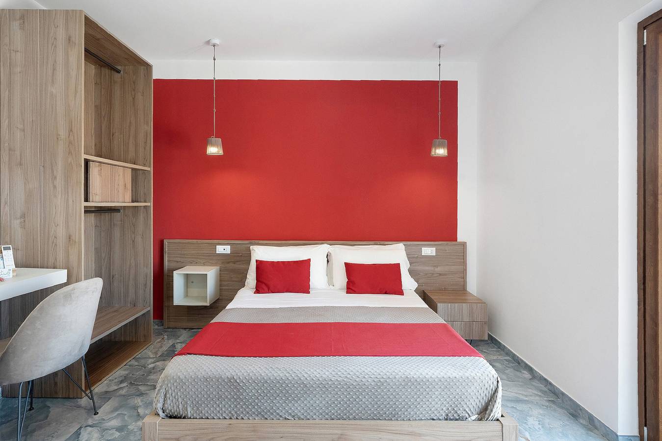 Camera 'Camera Deluxe Vicino Agli Scavi' con vista montagna, Wi-Fi e aria condizionata in Ercolano, Parco nazionale del Vesuvio