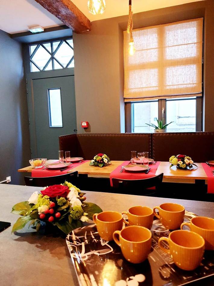 Entire holiday apartment, Le Saloon de Rose in Valenciennes, Valenciennes region