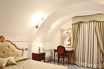 Villa for 10 Guests in Spiaggia Duoglio, Amalfi, Picture 2