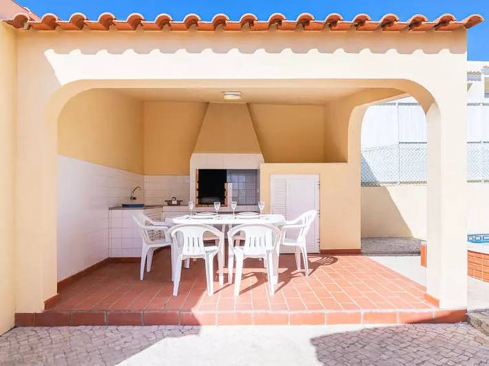 Location de vacances pour 8 personnes, avec balcon et piscine à Guia - 4