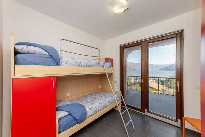 Ganze Wohnung, Casa Elena – Herrlicher Seeblick mit großen Terrassen in Germignaga, Lago Maggiore (Lombardei)