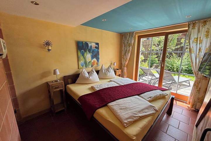 Geheel appartement, Cozy apartment with private sauna, terrace & garden.  Pet friendly🐕 in Hohe Tauern, Niedernsill