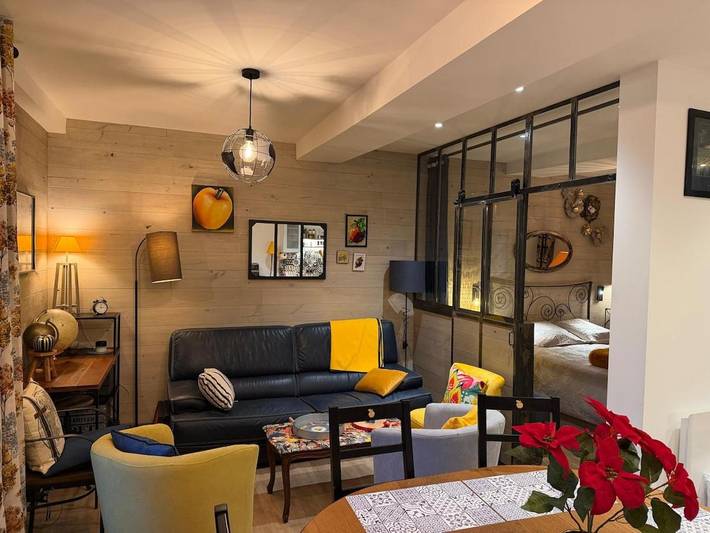 Gîte pour 8 personnes, avec Terrasse et Vue à Arnay-le-Duc