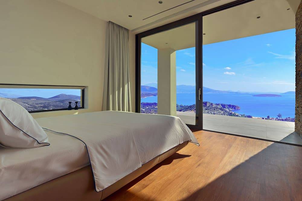 Nafplioblu - Villa für 6-8 mit herrlichem Meer- und Talblick + Infinity-Pool in Asini, Argolis