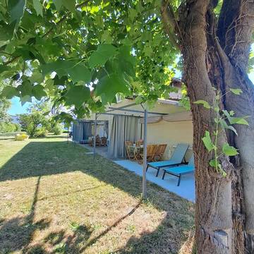 Gîte pour 2 personnes, avec jardin et terrasse à Buzet-sur-Baïse