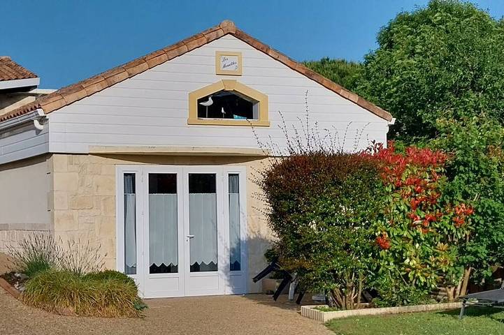 Location de vacances pour 4 personnes, avec Terrasse et Jardin dans Plage de Vallières