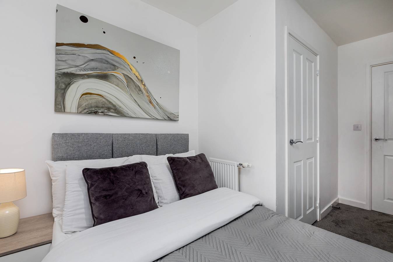 House - Sleeps 10 - Parking - Wifi in Sheffield, Südliches Yorkshire