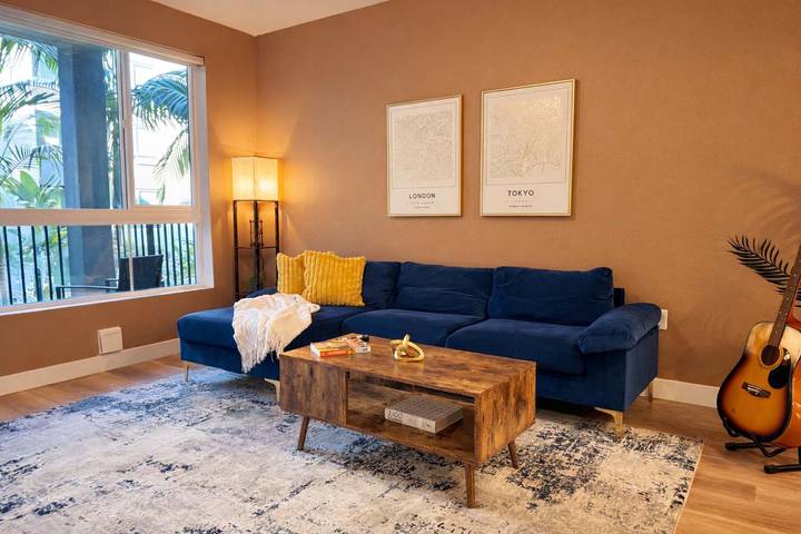 Apartamento de vacaciones para 3 personas, con piscina además de terraza y jardín - 1