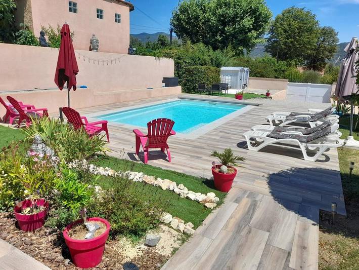 Maison de vacances pour 6 personnes, avec vue ainsi que jardin et piscine