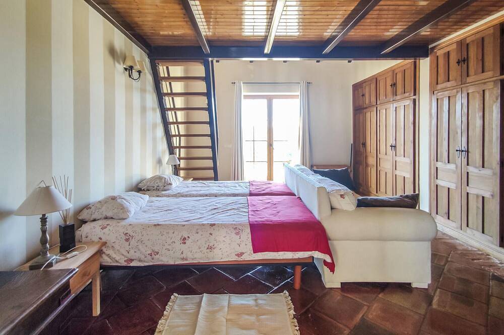 Amazing home in Navarredonda de Gredos in Navarredonda de Gredos, Provincia de Ávila